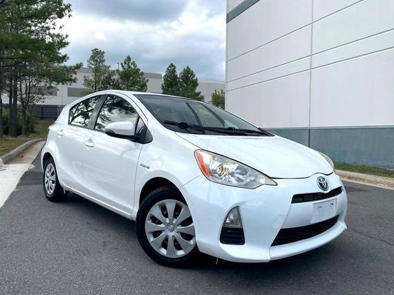 TOYOTA PRIUS C 2012 JTDKDTB39C1527278 image